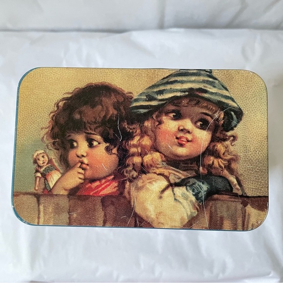 90s Neilson's Crispy Crunch Advertising Tin box baby Metal box Antique vintage - Picture 13 of 16